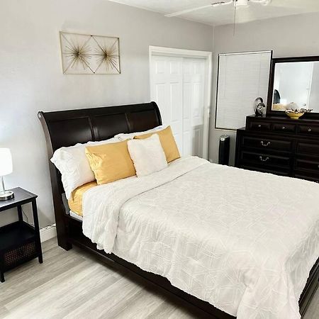 The Manors - Cozy 2 Bedrooms, 2 Baths Fort Lauderdale Bagian luar foto