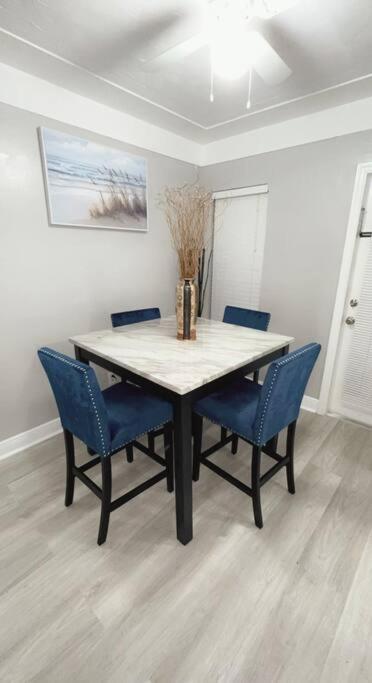 The Manors - Cozy 2 Bedrooms, 2 Baths Fort Lauderdale Bagian luar foto