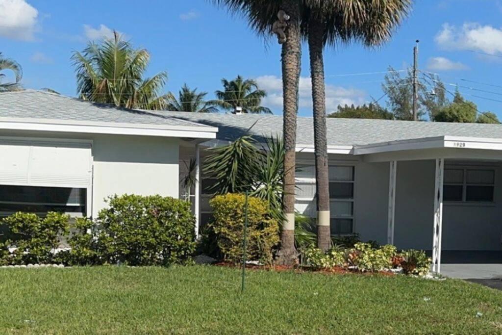 The Manors - Cozy 2 Bedrooms, 2 Baths Fort Lauderdale Bagian luar foto